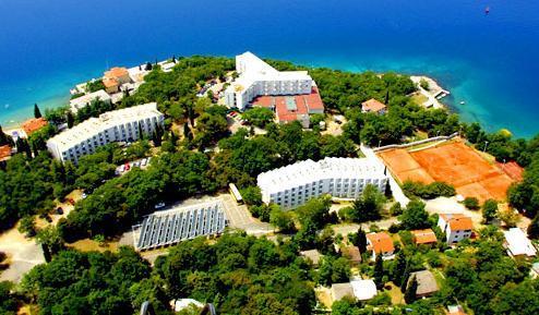 Hotel Adriatic Омишаль Экстерьер фото